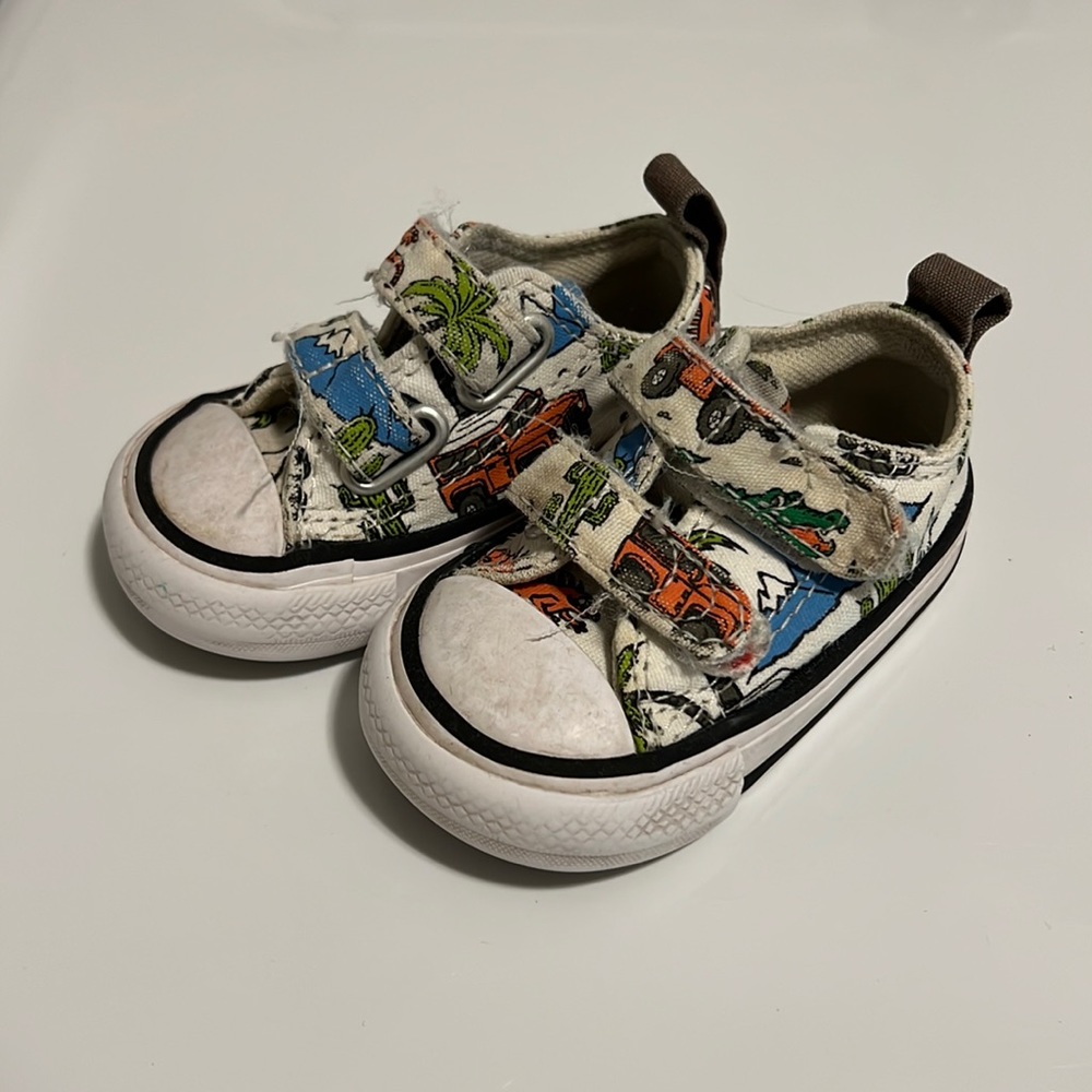 Desert Explorer Converse Sneakers